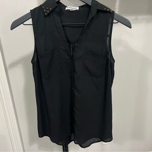 Express sleeveless studded portofino shirt size xs